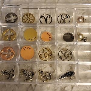 South Hill locket accessories set